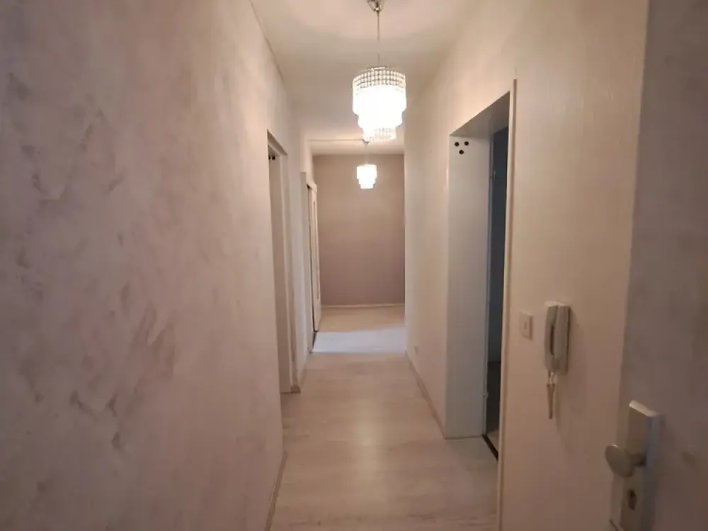 2-Zimmer-Wohnung mit Balkon in Frankfurt-Schwanheim