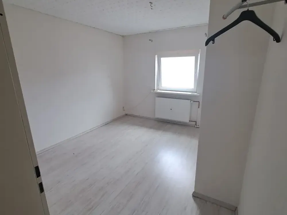 2-Zimmer-Wohnung mit Balkon in Frankfurt-Schwanheim