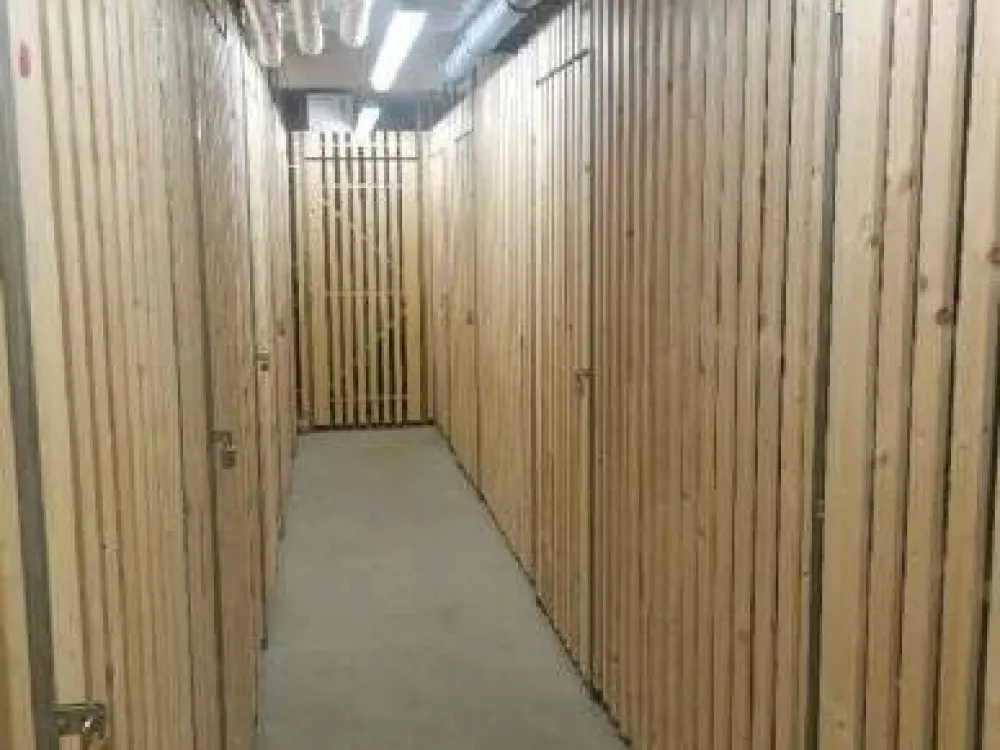 Schöne und moderne 3-Zimmer-Terrassenwohnung (Neubaucharakter) mit Terrasse in zentraler, aber ruhiger und grüner Lage von Hamburg-Eißendorf!
