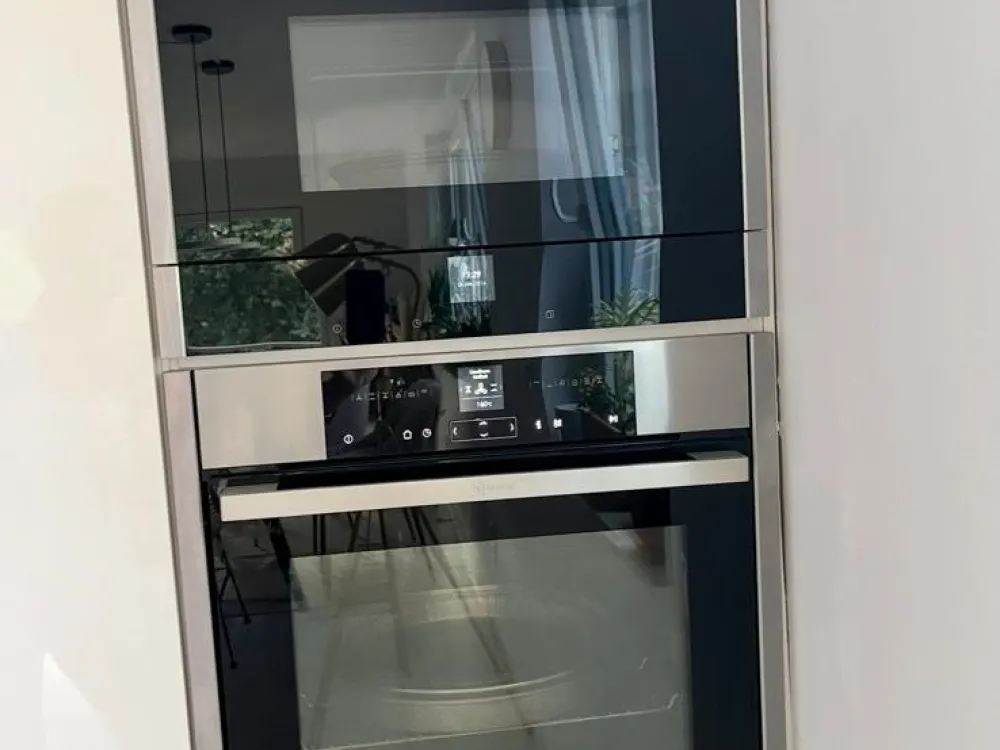 Moderne helle Wohnung mit EBK und Garage in ruhiger Lage