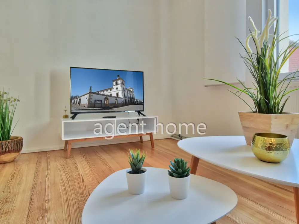 FURNISHED - MODERN and QUIETLY LOCATED - Beautiful Apartment near Leonberg Old Town