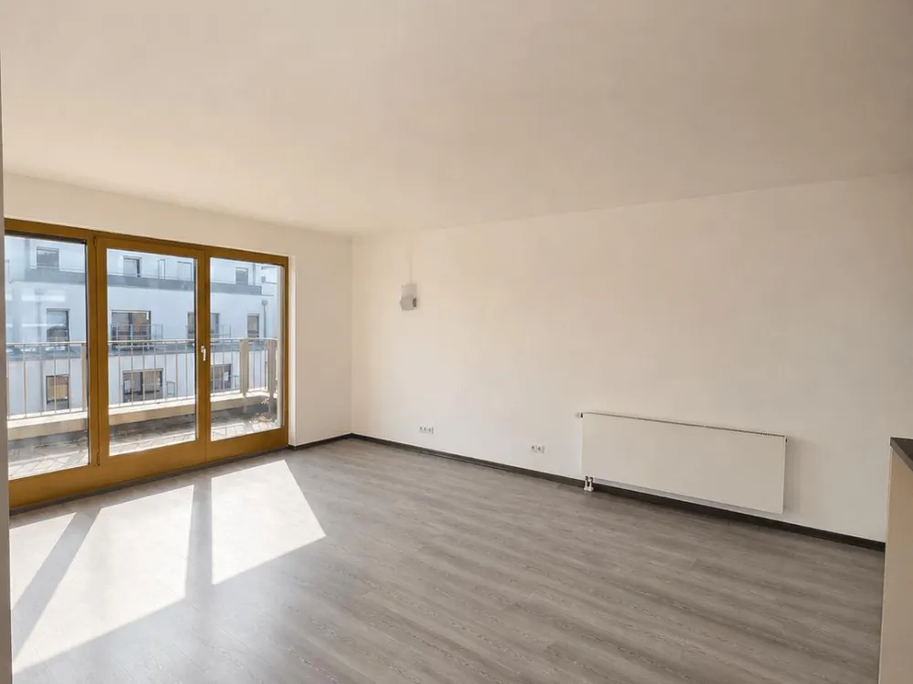 Helle 2-Zimmer Wohnung mit Terrasse und Skyline Blick