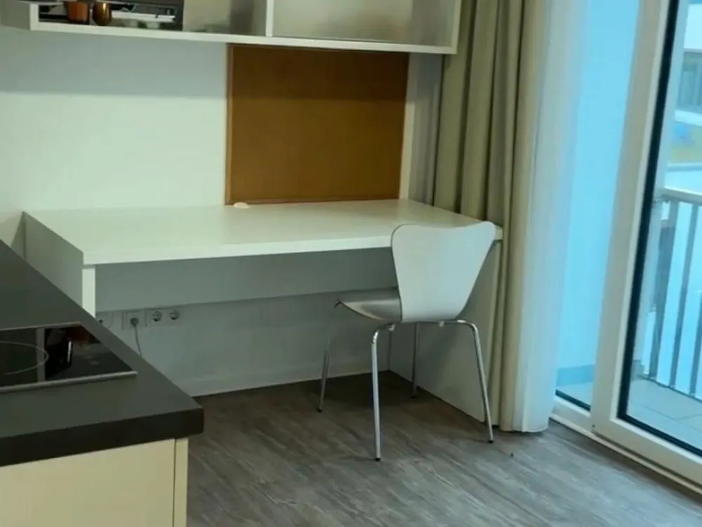 1-Zimmer-Studio zur Zwischenmiete (Sep-Nov)-Verlängerung möglich