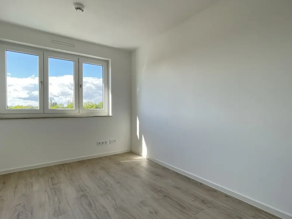 Moderne Etagenwohnung zur Miete mit Balkon in Dresden Neustadt - Wentzel Dr.