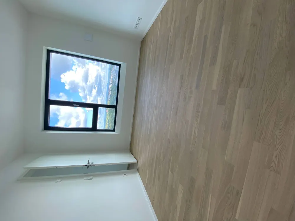 Wohnen im Adlerhorst: Erstbezug 3-Zi-Wohnung mit Loggia