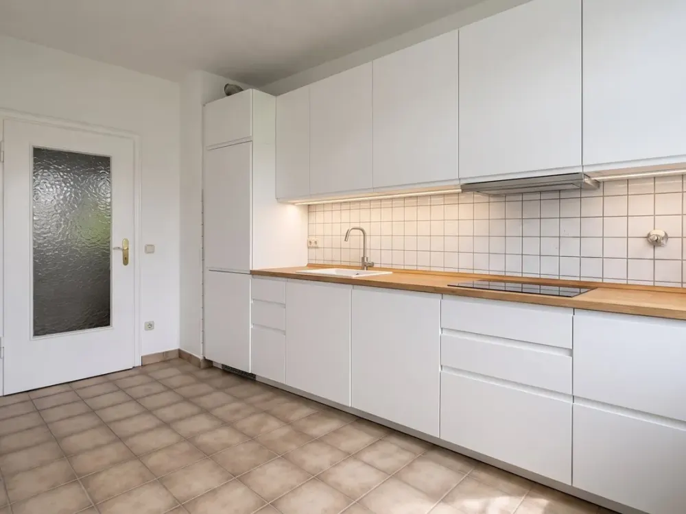 SANIERTE 2-ZIMMERWOHNUNG IN DER STADTMITTE ZU MIETEN!