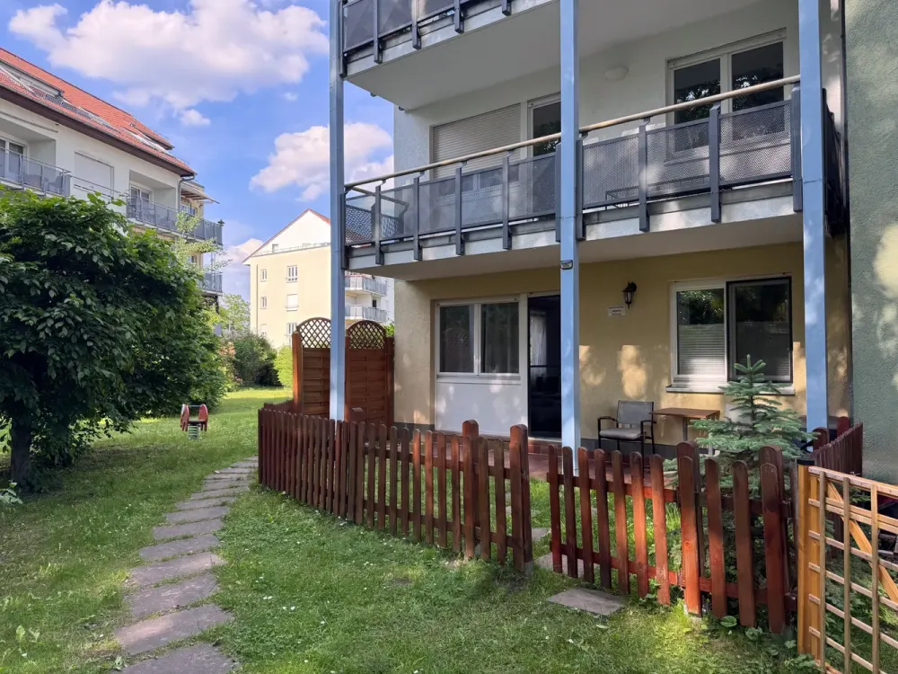 Möblierte Wohnung in Teltow, Nuthestraße 2a, ca. 78,85 m², mit Terrasse und Stellplatz