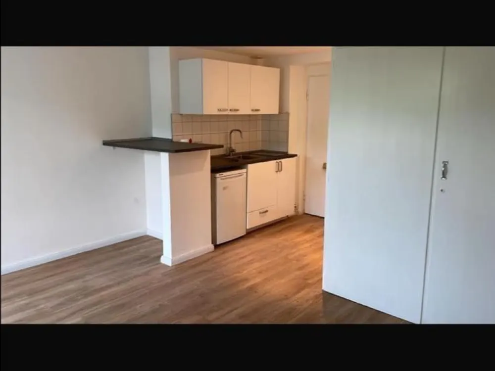 1 Zimmer Wohnung 4 Monate Untermiete