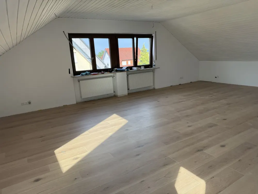 Schöne und helle 3,5 Zimmer Wohnung in Steinmauern