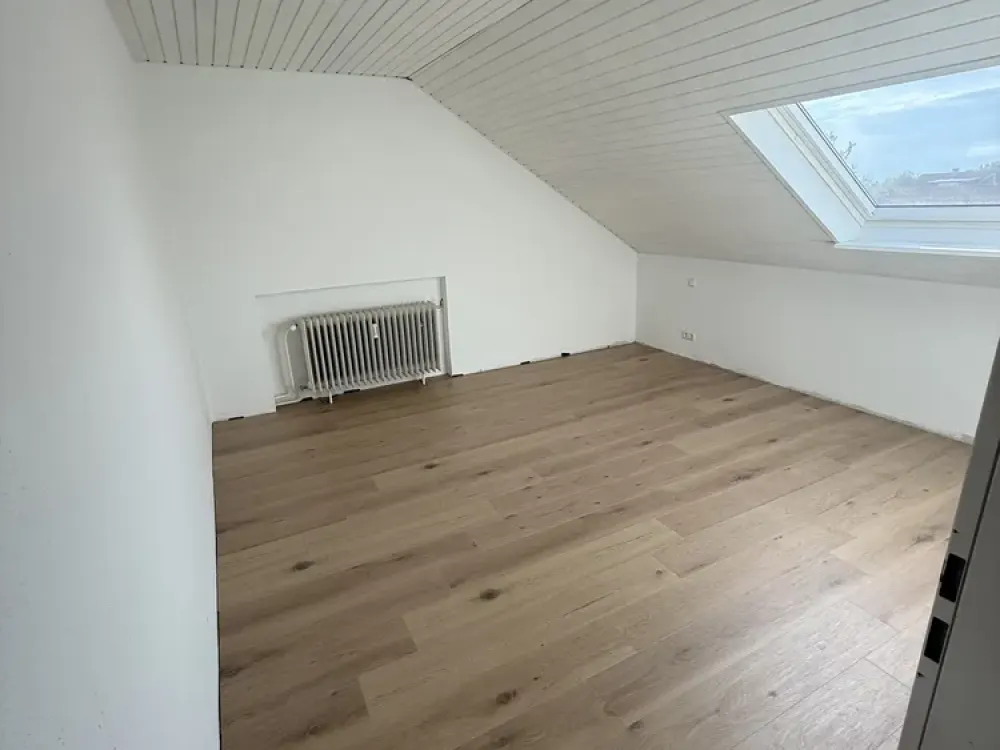Schöne und helle 3,5 Zimmer Wohnung in Steinmauern