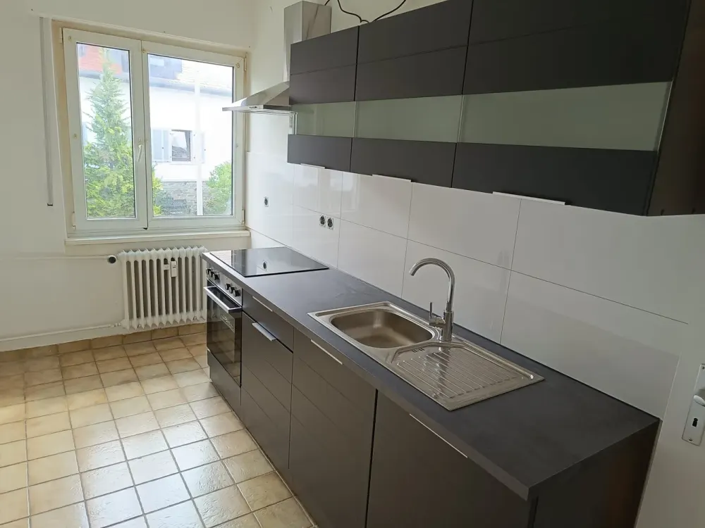 3 Zimmer mit Wintergarten, großzügige Wohnung mit neuer Einbauküche