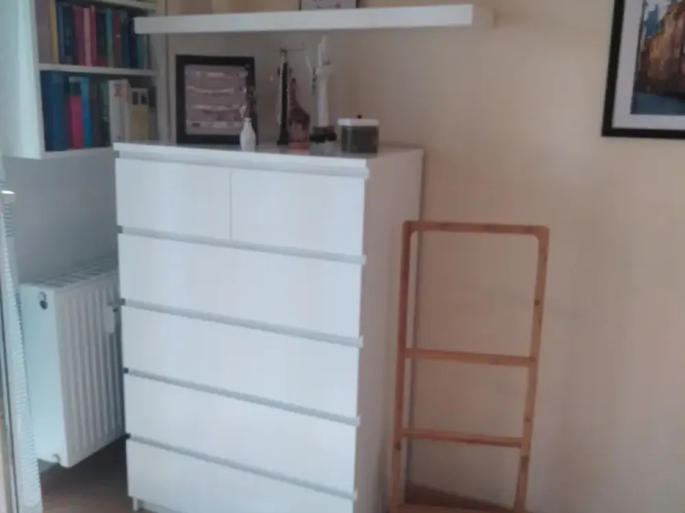 Möblierte 2 Zi Wohnung m. Balkon für max 2 Pers.