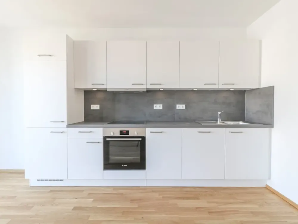 Lots of Space. Lots of Light. Lots of Home - 3-Room Apartment with Balcony and Fitted Kitchen