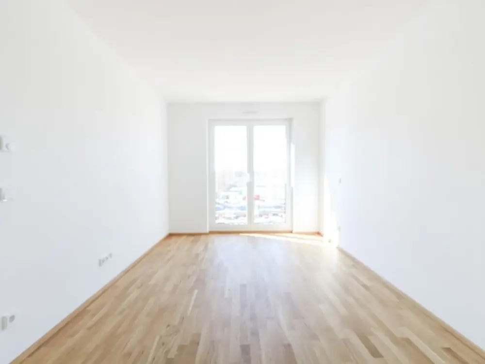 Lots of Space. Lots of Light. Lots of Home - 3-Room Apartment with Balcony and Fitted Kitchen