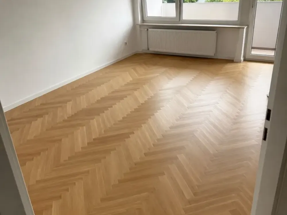 Neuer Glanz in Offenbach: 2,5-Zimmer-Wohnung mit Balkon