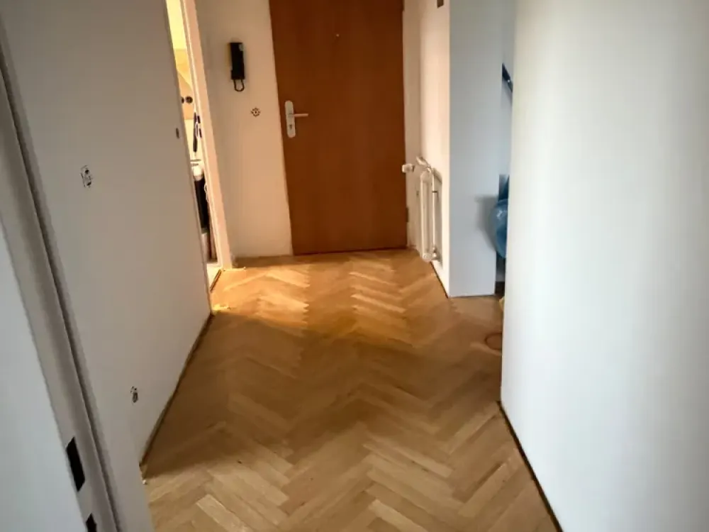 Neuer Glanz in Offenbach: 2,5-Zimmer-Wohnung mit Balkon