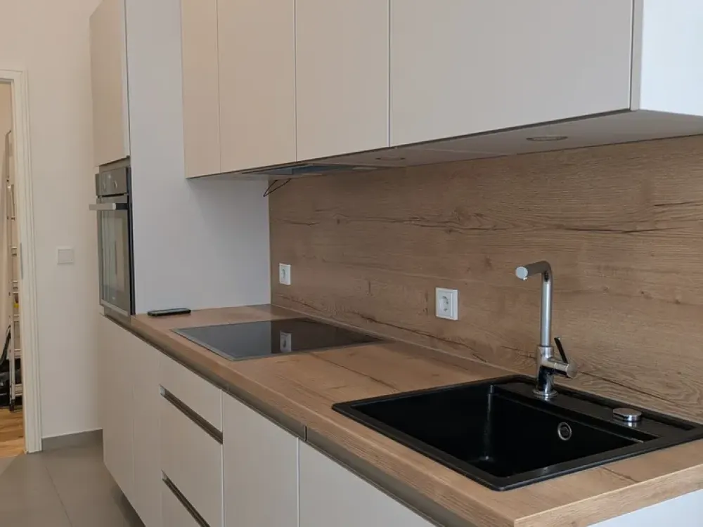 Wohnen am Hotspot Torstraße - Singlefreundliche Wohnung mit Einbauküche