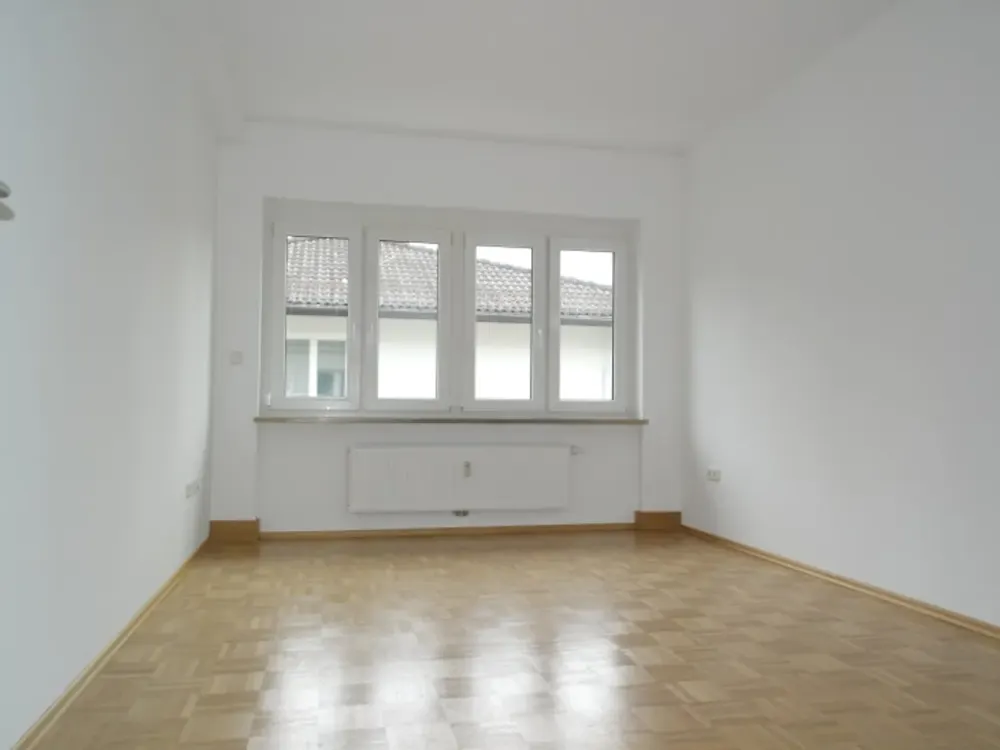 München-Großhadern: ruhige, moderne 2-Zimmer-Wohnung mit Balkon in stilvollem Haus