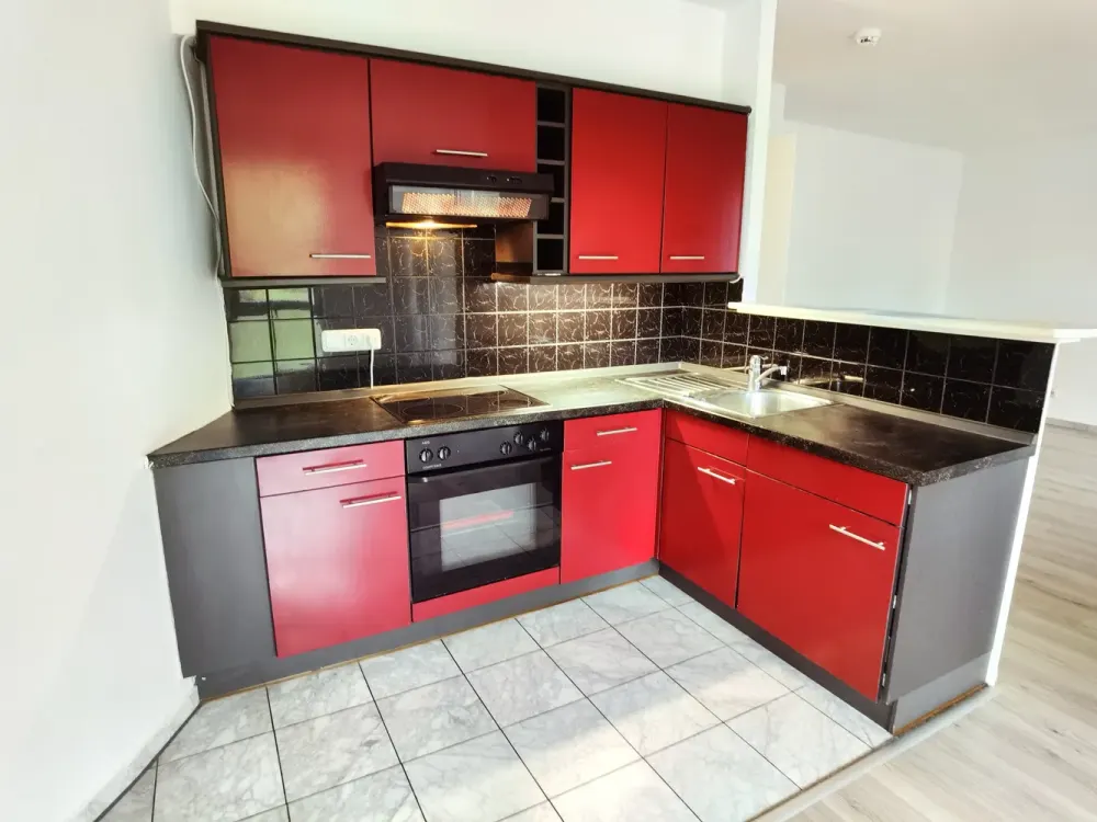 ***HERMSDORF - großzügige 3-Zimmer-Wohnung über 2 EBENEN mit Balkon/EBK/Laminat/TERRASSE***