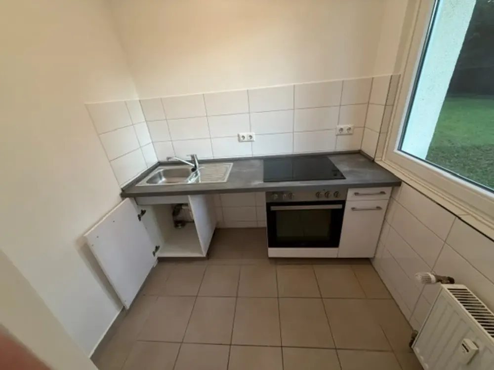 Bright and Well-Maintained 1-Room Apartment in Stellingen, Hamburg