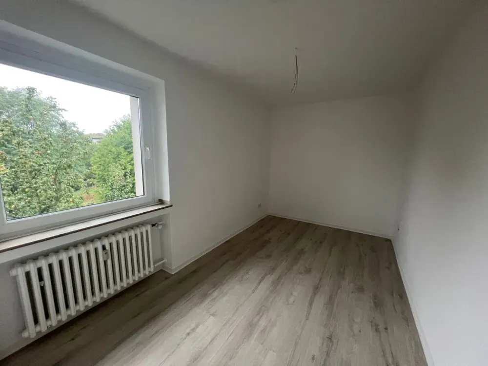 Frisch und Hell - 3 Zi.-Whng.- Wannenbad mit Fenster - Duisburg Rheinhausen