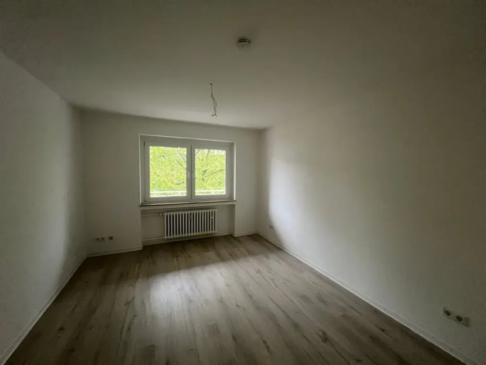 Frisch und Hell - 3 Zi.-Whng.- Wannenbad mit Fenster - Duisburg Rheinhausen
