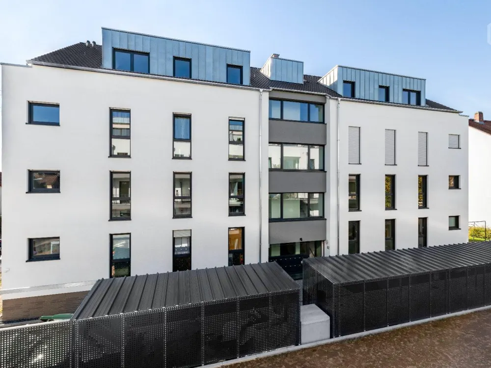 Charmantes, sehr schönes möbliertes 1 Zimmer Apartment mit Garten