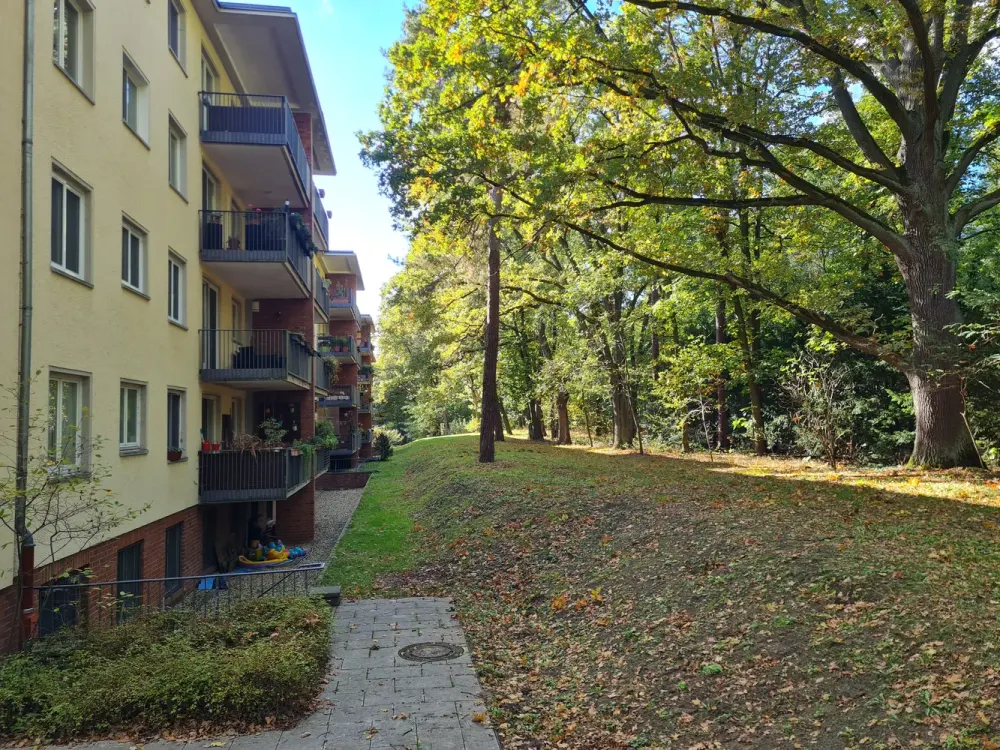 Am Grunewald | Dahlem | Zeitmietvertrag 3 Jahre| vollmöbliert| großer Balkon| Einbauküche