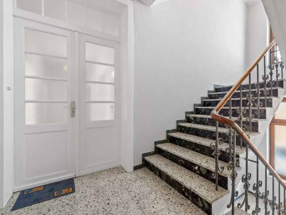 Stilvolle Altbauwohnung mit Balkon | Frisch renovierte 4-Zimmer-Wohnung in zentraler Lage von Hanau