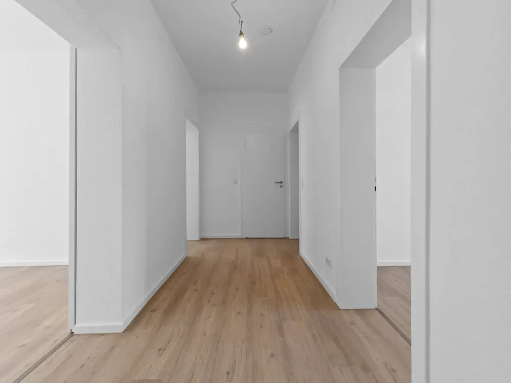 Stilvolle Altbauwohnung mit Balkon | Frisch renovierte 4-Zimmer-Wohnung in zentraler Lage von Hanau