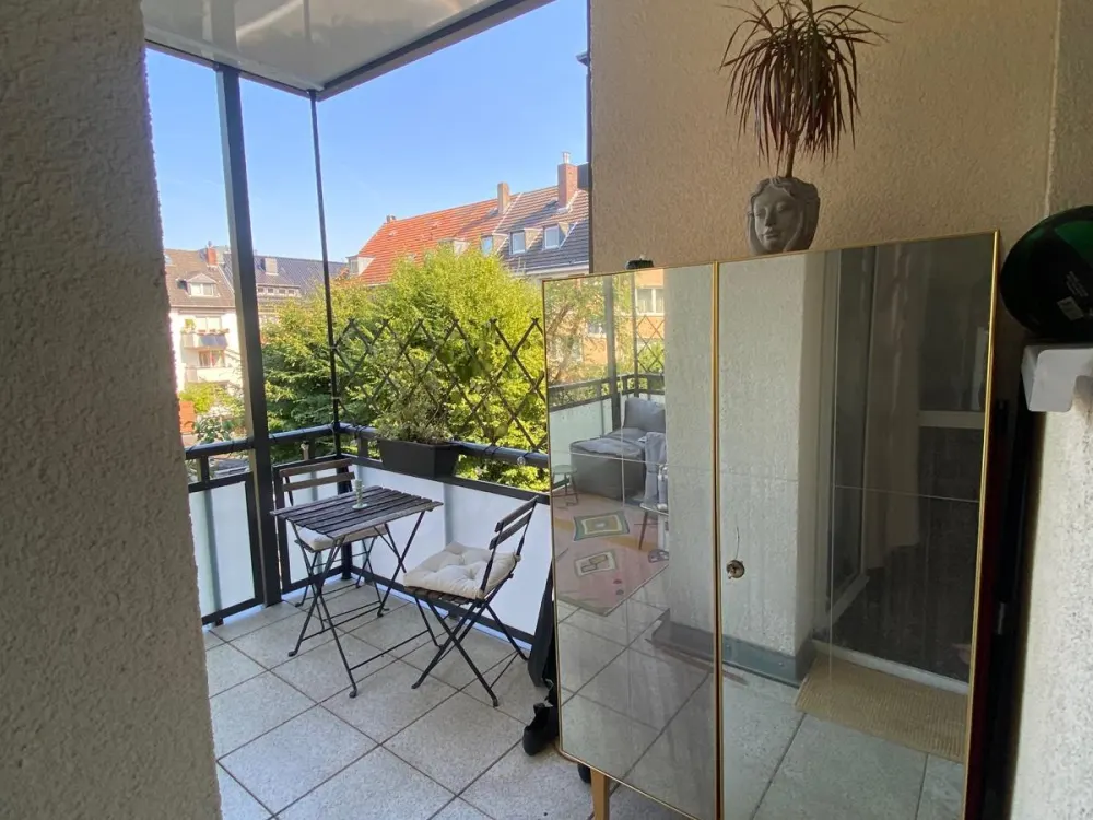 Schöne Wohnung mit Balkon im Kölner Severinsviertel für ein Jahr