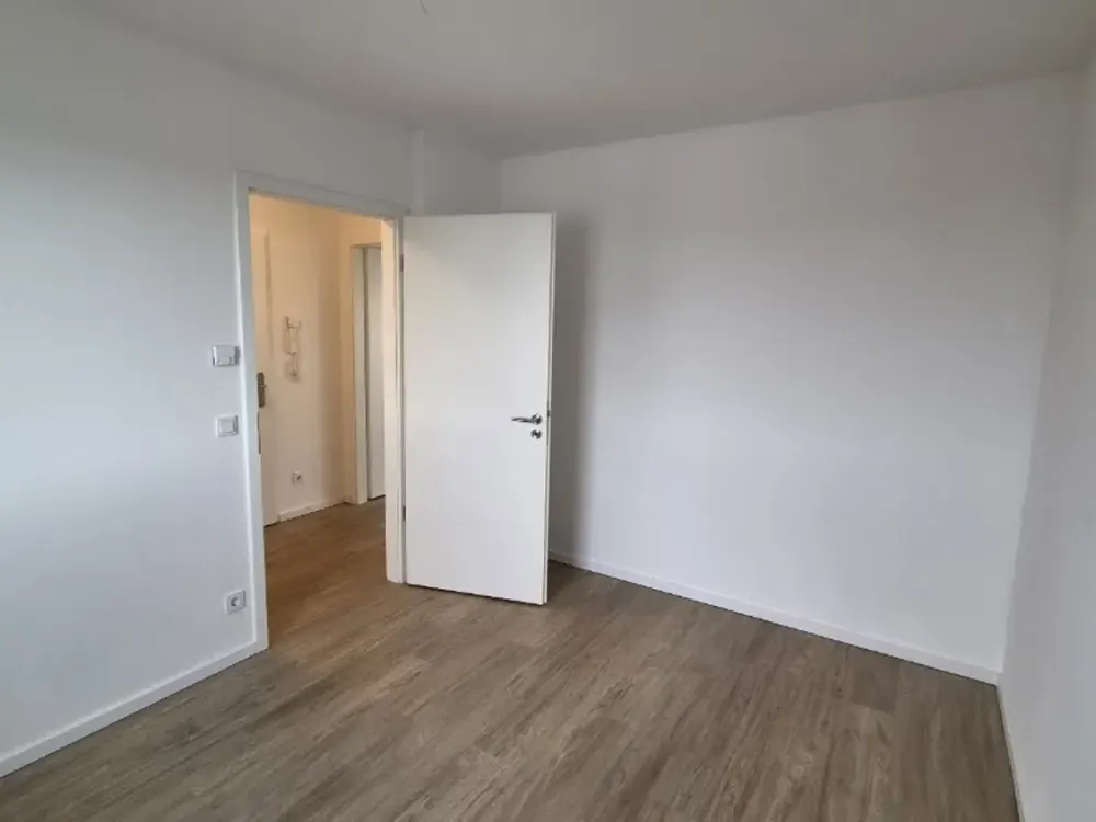 Ab SOFORT frei! Helle 3-Zimmer-Wohnung mit Balkon, barrierefreie Objektgestaltung, provisionsfrei