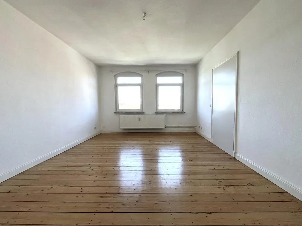 Dreamy 4-Room Apartment!