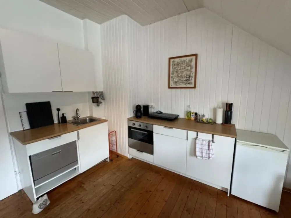 2-Zimmer Wohnung mit Rheinturmspitzen-Blick in lebendiger Lage Düsseldorf Unterbilk