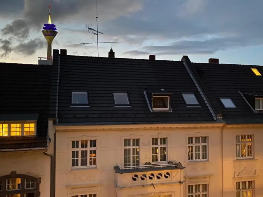 2-Zimmer Wohnung mit Rheinturmspitzen-Blick in lebendiger Lage Düsseldorf Unterbilk