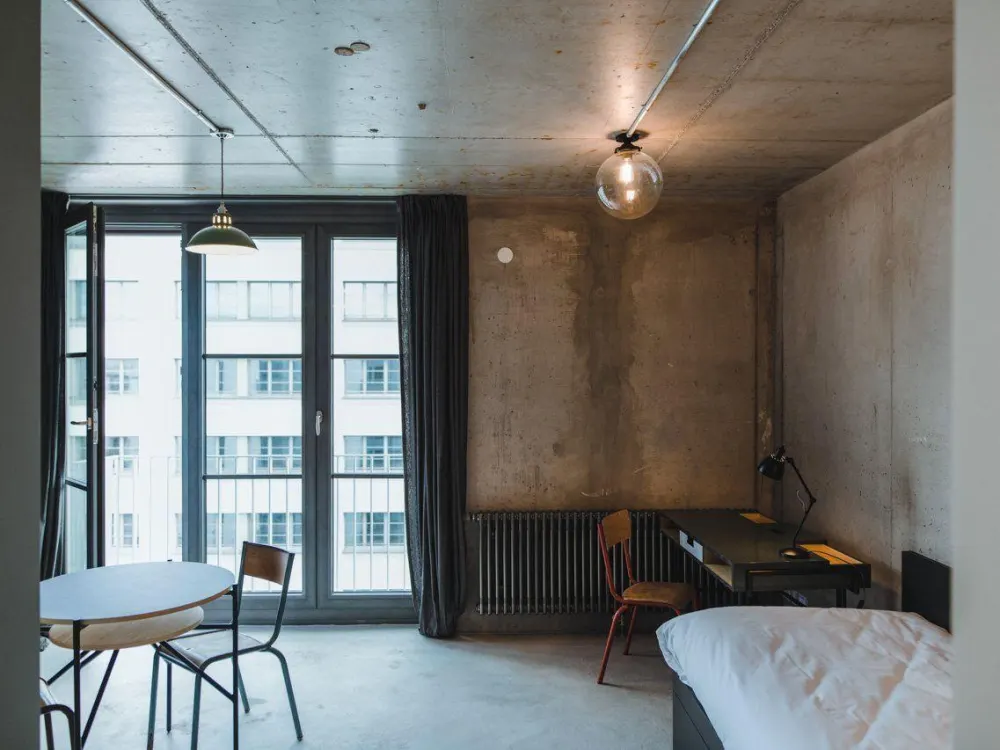 Neon Wood Student Housing in Berlin Friedrichshain - Deluxe Balcony Apartment