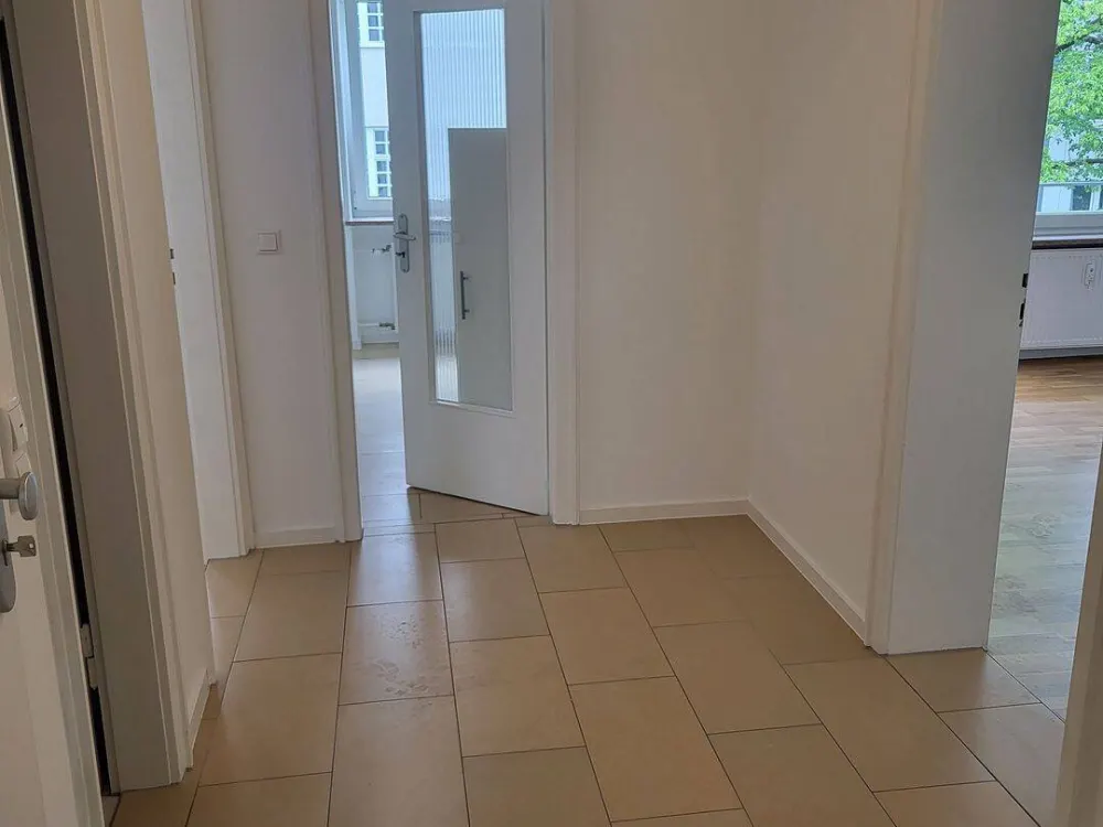 Ruhige, helle 2- Zimmerwohnung in gepflegtem Mehrfamilienhaus in Laim