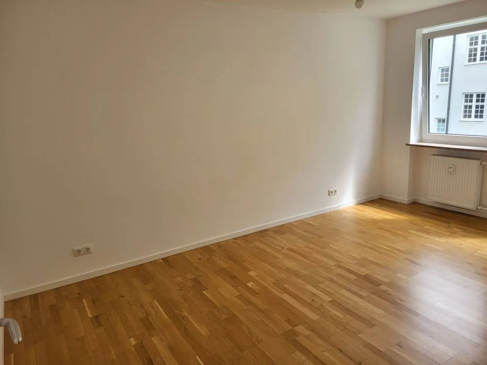 Ruhige, helle 2- Zimmerwohnung in gepflegtem Mehrfamilienhaus in Laim