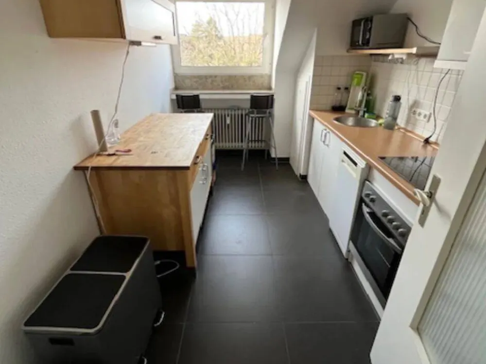 Helle 2 Zimmerwohnung - Dachgeschoß