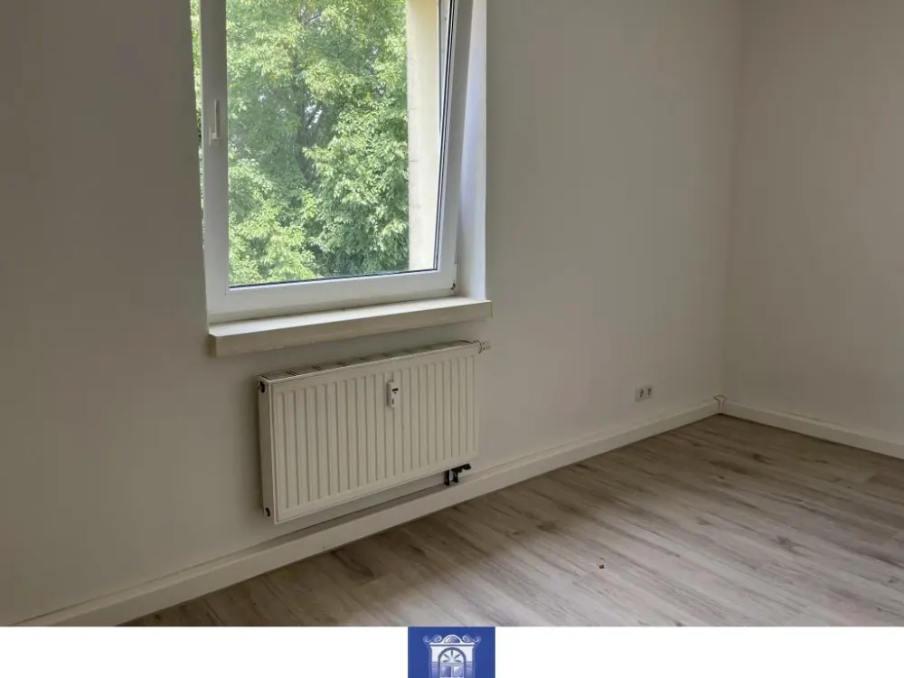 Idylle pur! Helle Wohnung mit Tageslichtbad!