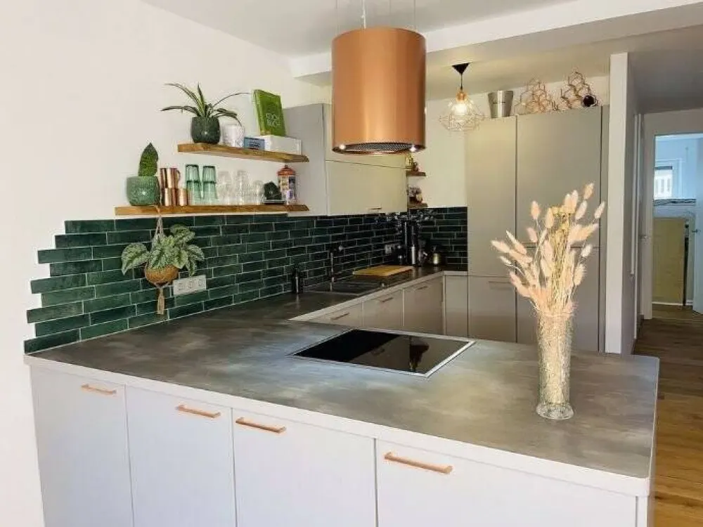 2-Zimmer-Whg exklusiv möbliert & ausgestattet/ Expats welcome!