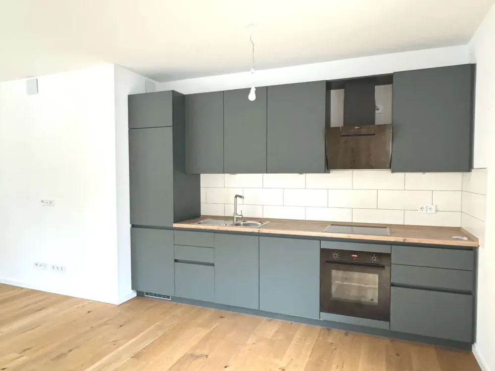 Moderne, 2- Zimmer Wohnung am Teltowkanal mit Fahrstuhl