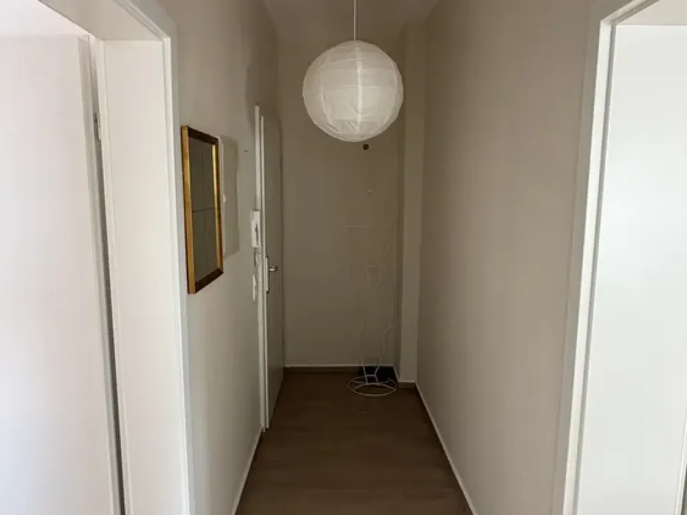 Helle 1-Zimmer-Wohnung mit großem Balkon & Einbauküche
