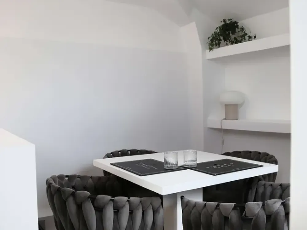 Maisonette in einem kernsanierten Altbau mit Loggia