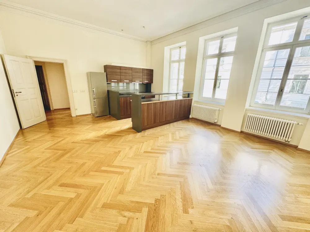 Großzügiges Wohnen im Waldstraßenviertel, Attraktive 4-Zimmer Maisonettewohnung