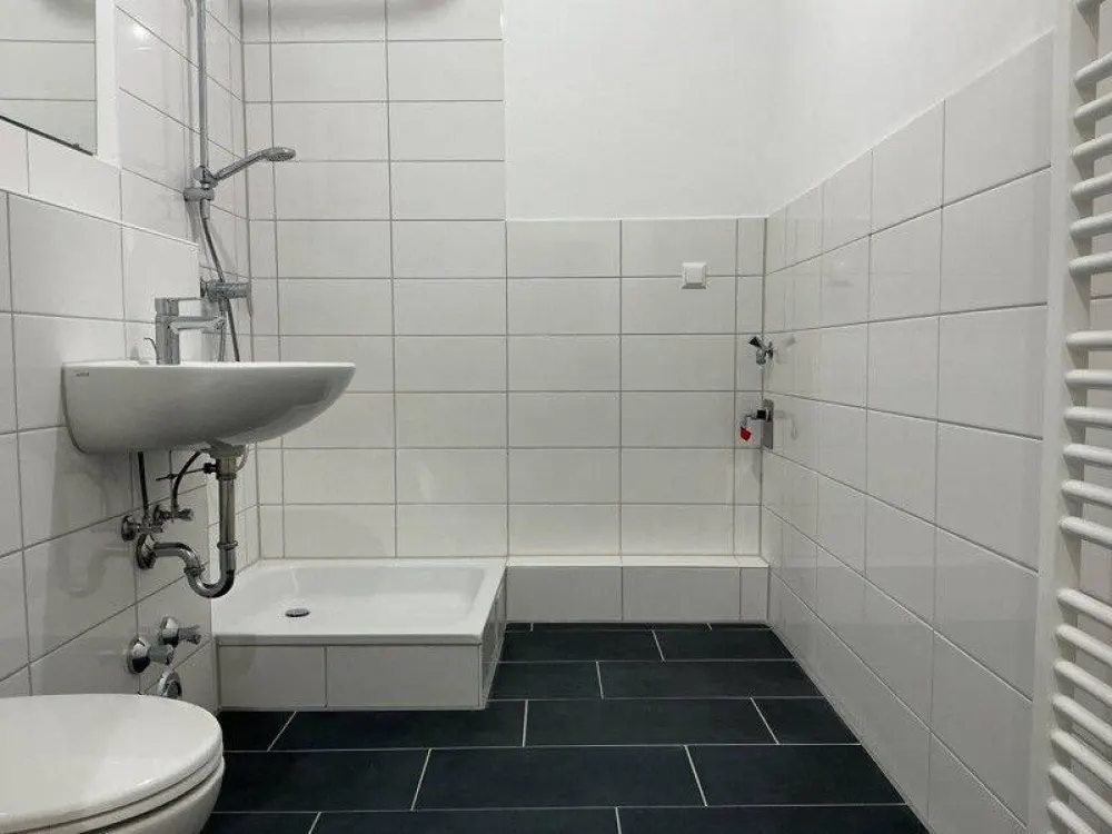 Charmante 2-Zimmer-Dachgeschosswohnung- frisch renoviert