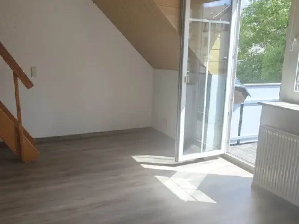 Ihre neue Mansardenwohnung mit Tageslichtbad und Balkon