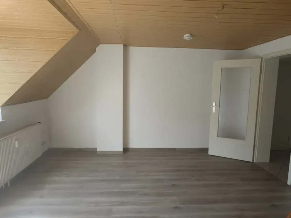 Ihre neue Mansardenwohnung mit Tageslichtbad und Balkon