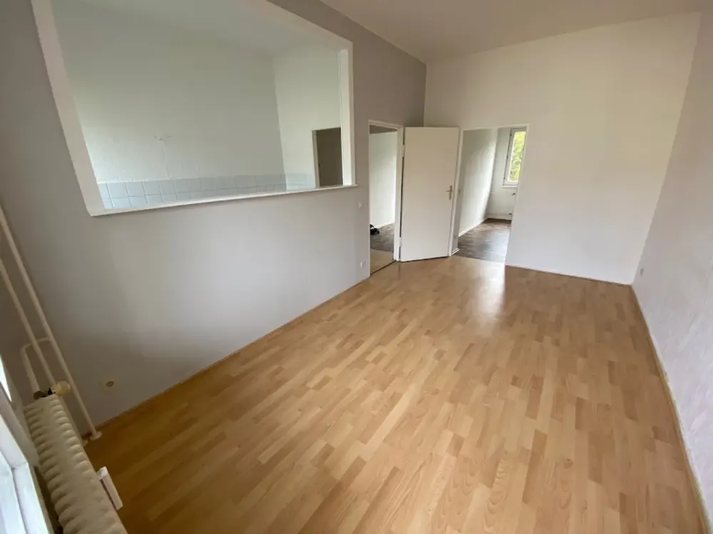 Schöne Wohnung mit Balkon in Alt-Hohenschönhausen ab sofort neu zu vermieten