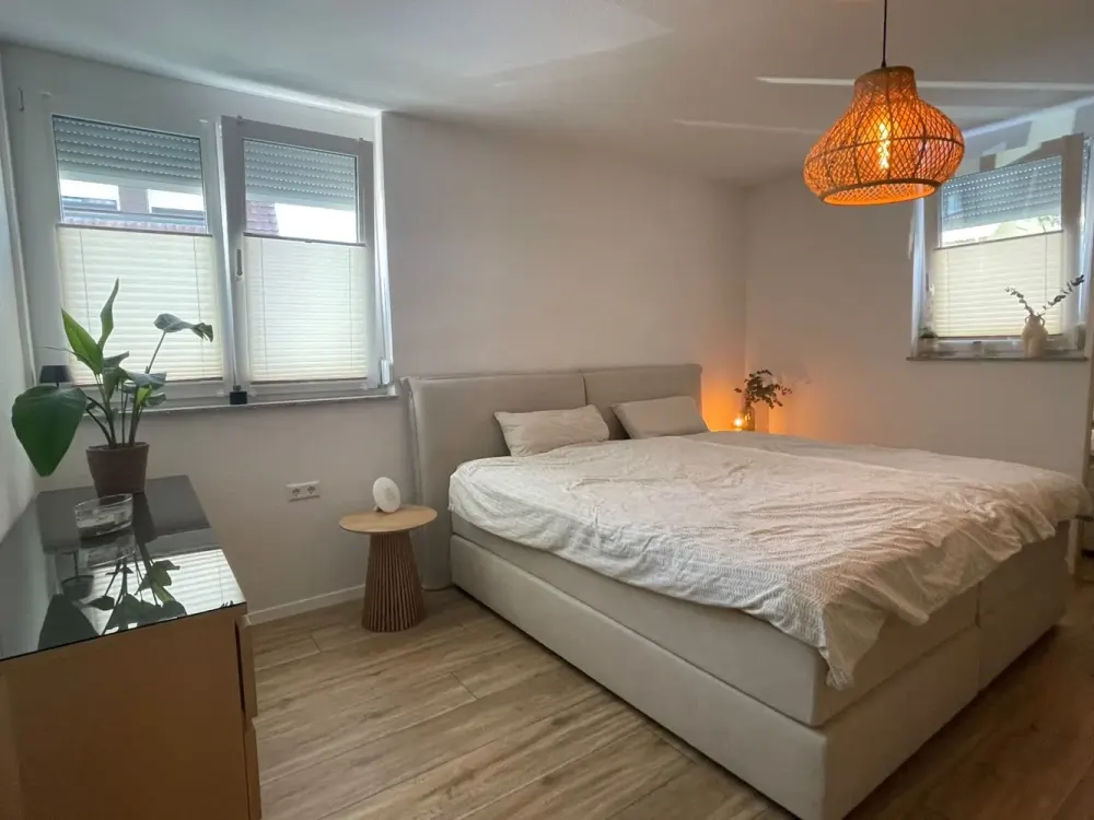 Modern wohnen in Renningen | 3 Zimmer, Terrasse & E-Stellplatz